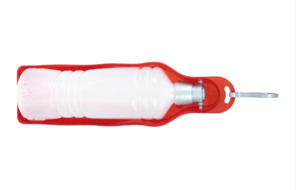 Trixi_Flasche_Trinknapf_Kunststoff_2462_rot_2_Zwärgehüsli-Shop